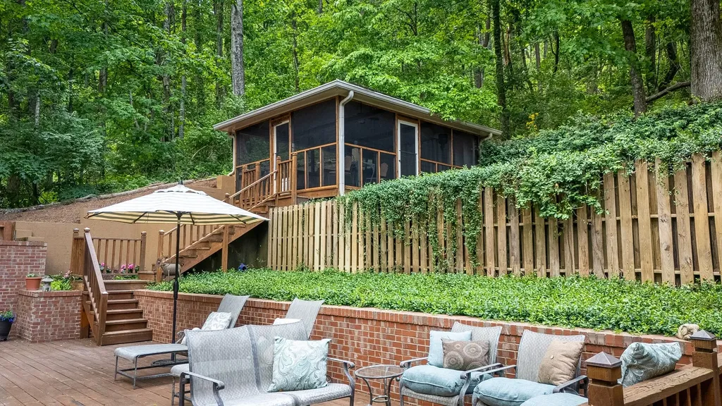 27 Annandale Nashville TN 37215