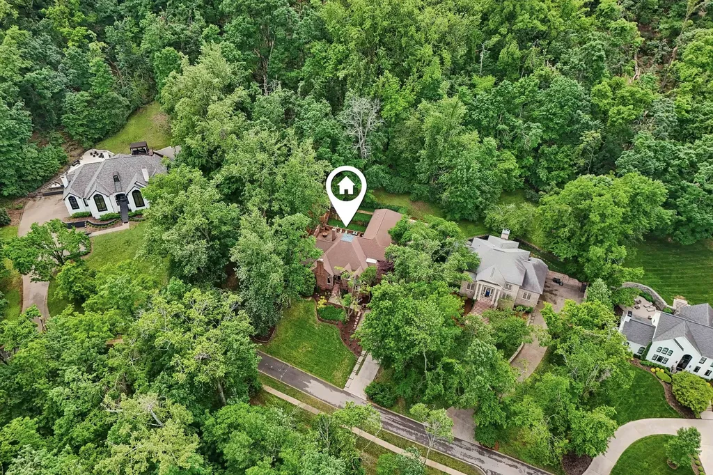 27 Annandale Nashville TN 37215