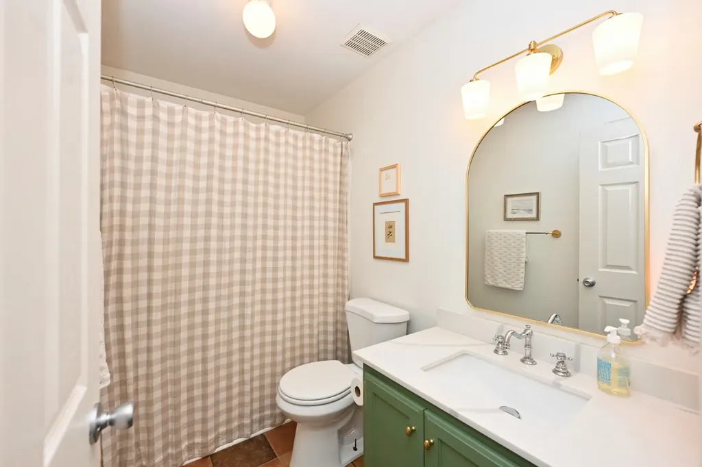 1004 Kiser Avenue Hendersonville TN 37075