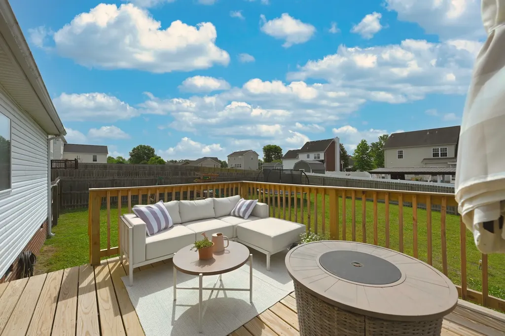 1004 Kiser Avenue Hendersonville TN 37075