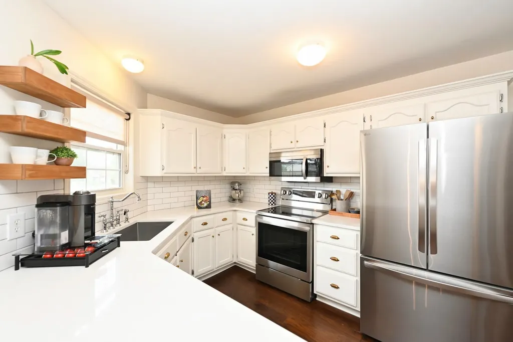 1004 Kiser Avenue Hendersonville TN 37075
