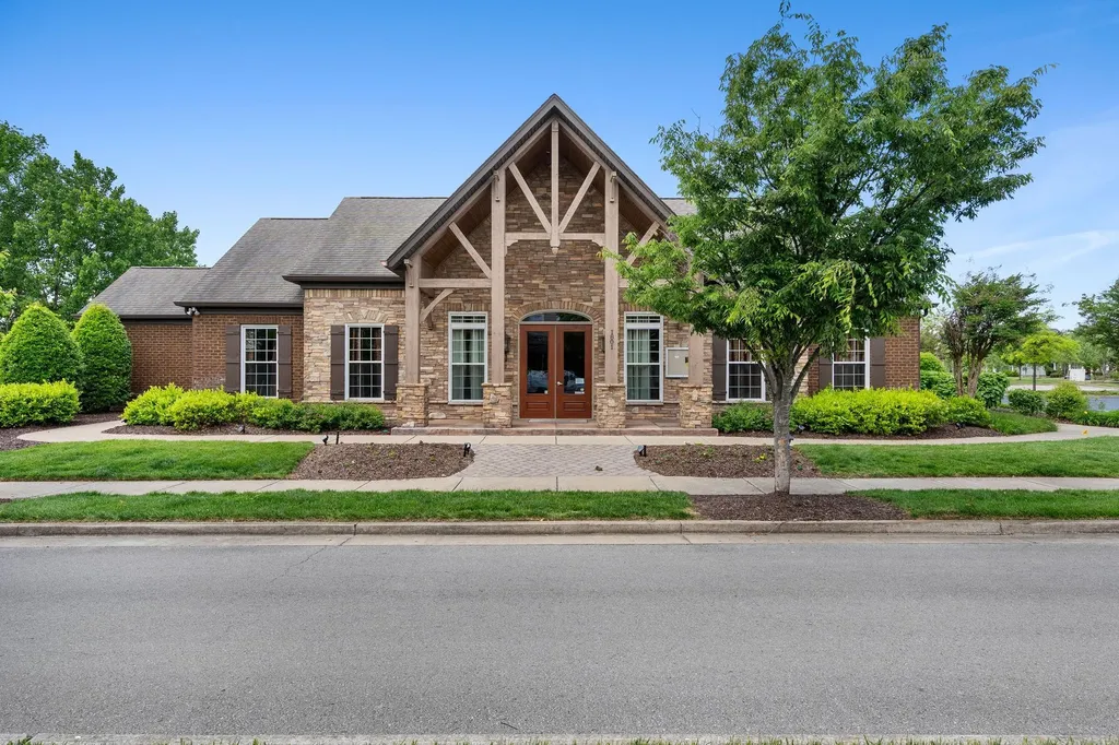 1908 Boxelder Alley Hermitage TN 37076