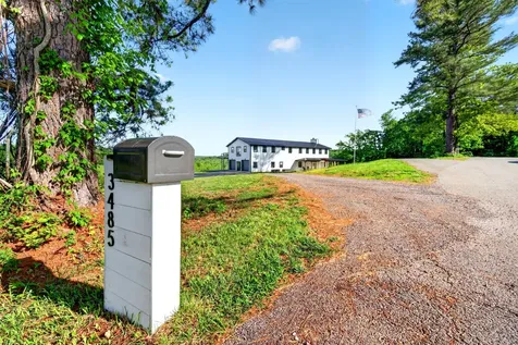 3485 Pinetree Circle Palmyra TN 37142