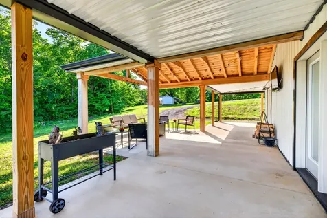 3485 Pinetree Circle Palmyra TN 37142