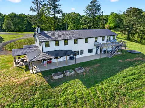 3485 Pinetree Circle Palmyra TN 37142