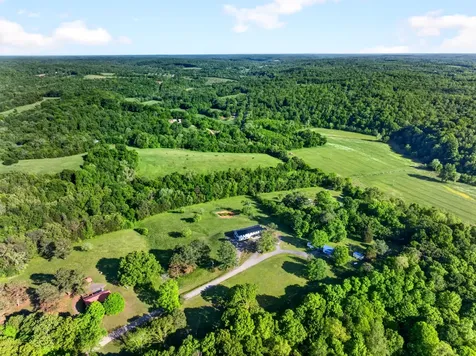 3485 Pinetree Circle Palmyra TN 37142