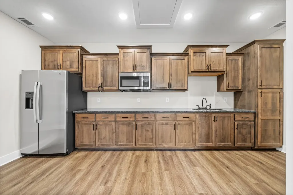 159 Darlene Dr Suite 110 Clarksville TN 37042