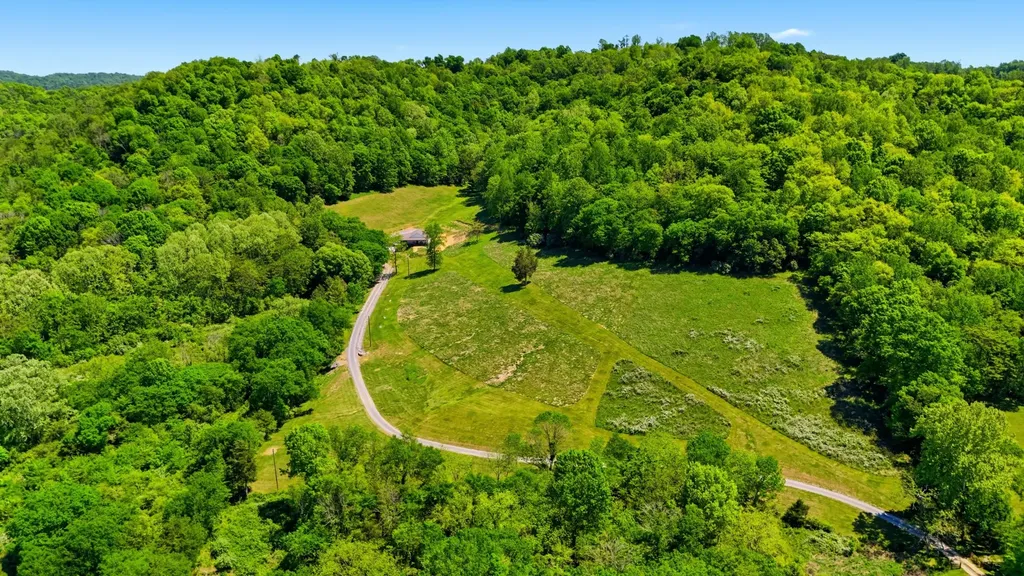 2431 Free State Road Gainesboro TN 38562
