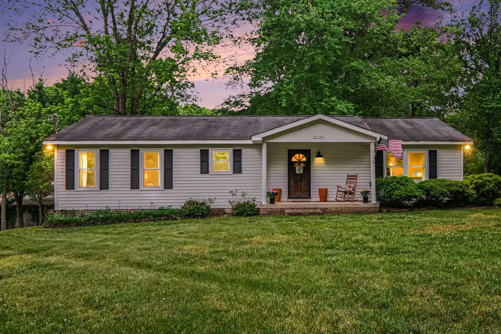 2020 Estes Lane Columbia TN 38401