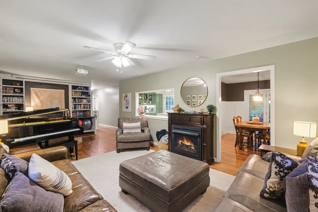 2020 Estes Lane Columbia TN 38401
