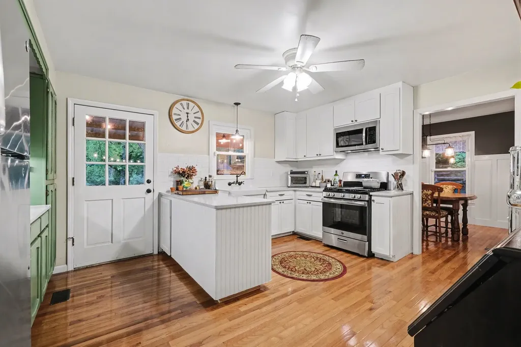2020 Estes Lane Columbia TN 38401