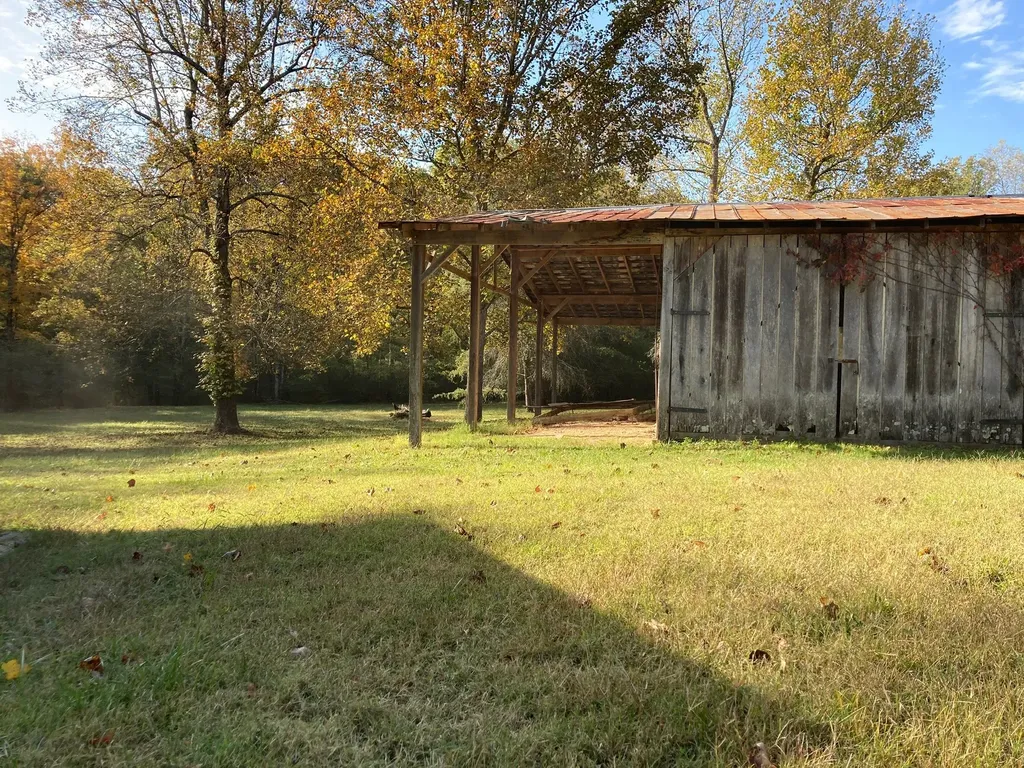 2020 Estes Lane Columbia TN 38401