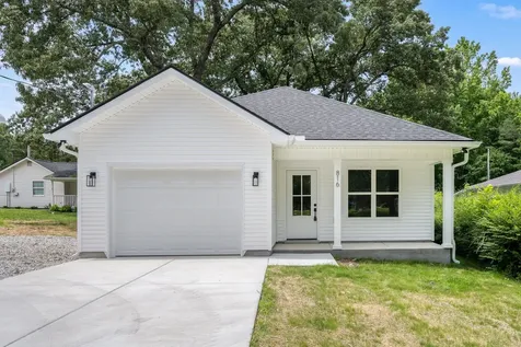 816 W Lincoln Street Tullahoma TN 37388
