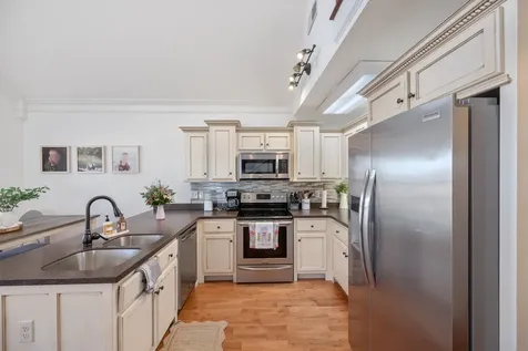 222 Fairway Villa Lane Decaturville TN 38329
