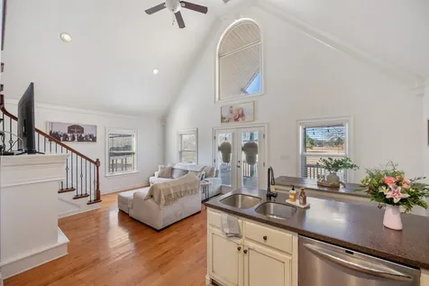 222 Fairway Villa Lane Decaturville TN 38329