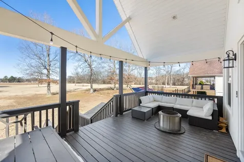 222 Fairway Villa Lane Decaturville TN 38329