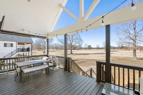 222 Fairway Villa Lane Decaturville TN 38329