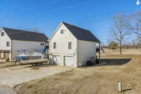 222 Fairway Villa Lane Decaturville TN 38329