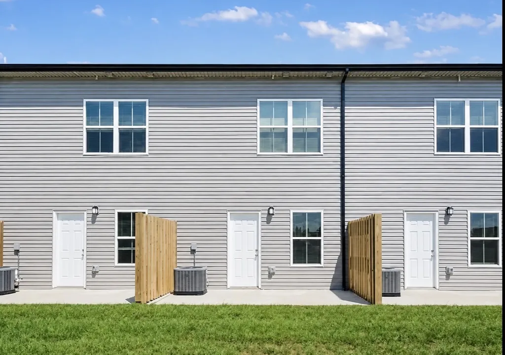 212 Drayton Drive Clarksville TN 37042