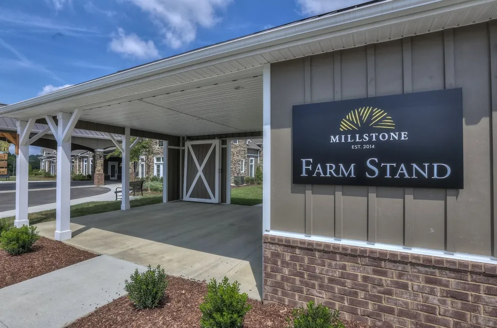 124 Owl Hollow Road Hendersonville TN 37075