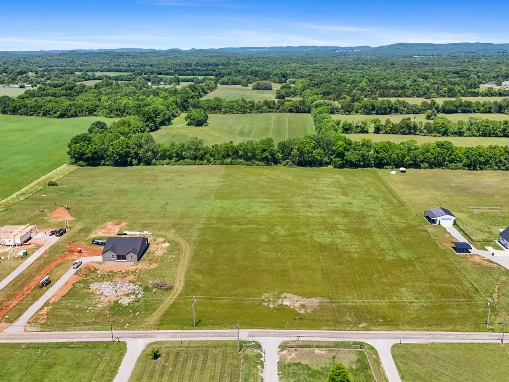 1362 Neil Road Chapel Hill TN 37034