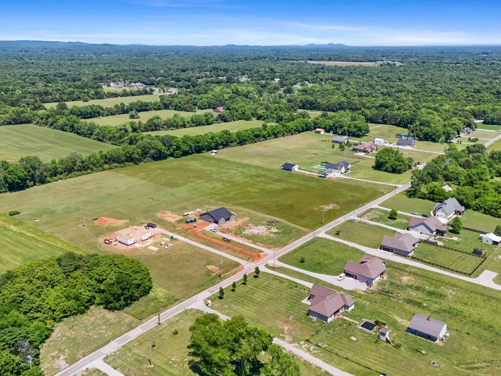 1362 Neil Road Chapel Hill TN 37034