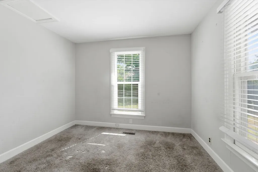 1801 Elizabeth Road Nashville TN 37218