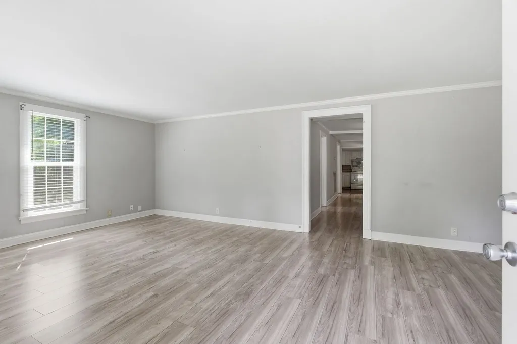1801 Elizabeth Road Nashville TN 37218