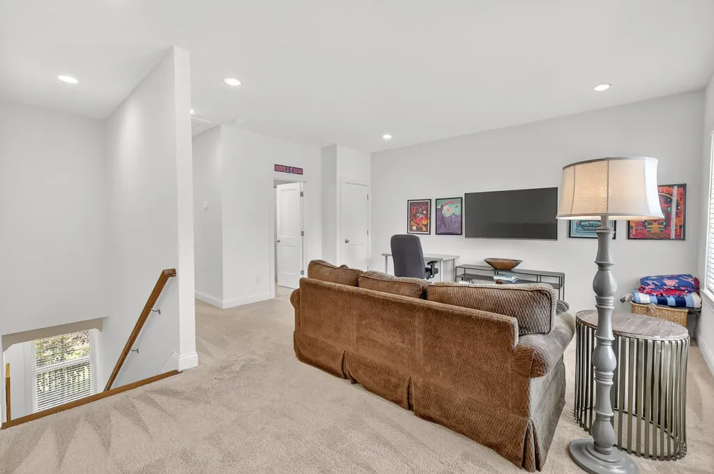 638B Annex Avenue Nashville TN 37209