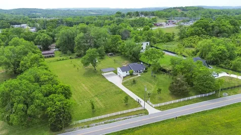 3023 Old Murfreesboro Road College Grove TN 37046