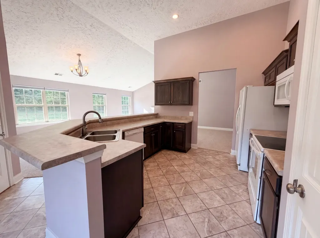 447 Golf Club Lane Springfield TN 37172