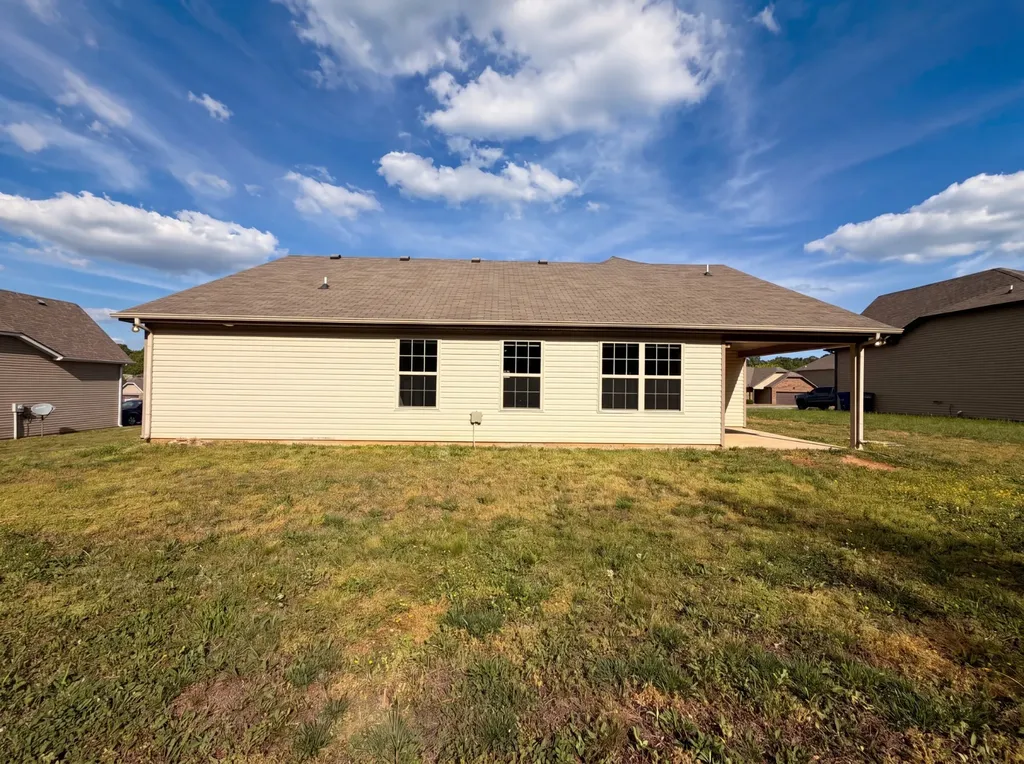 447 Golf Club Lane Springfield TN 37172