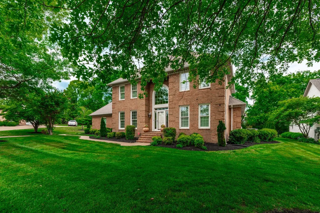 208 Pecan Court Gallatin TN 37066