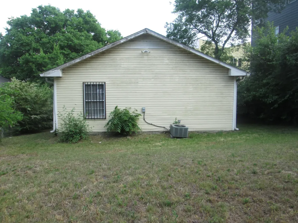 1206 Avondale Circle Nashville TN 37207