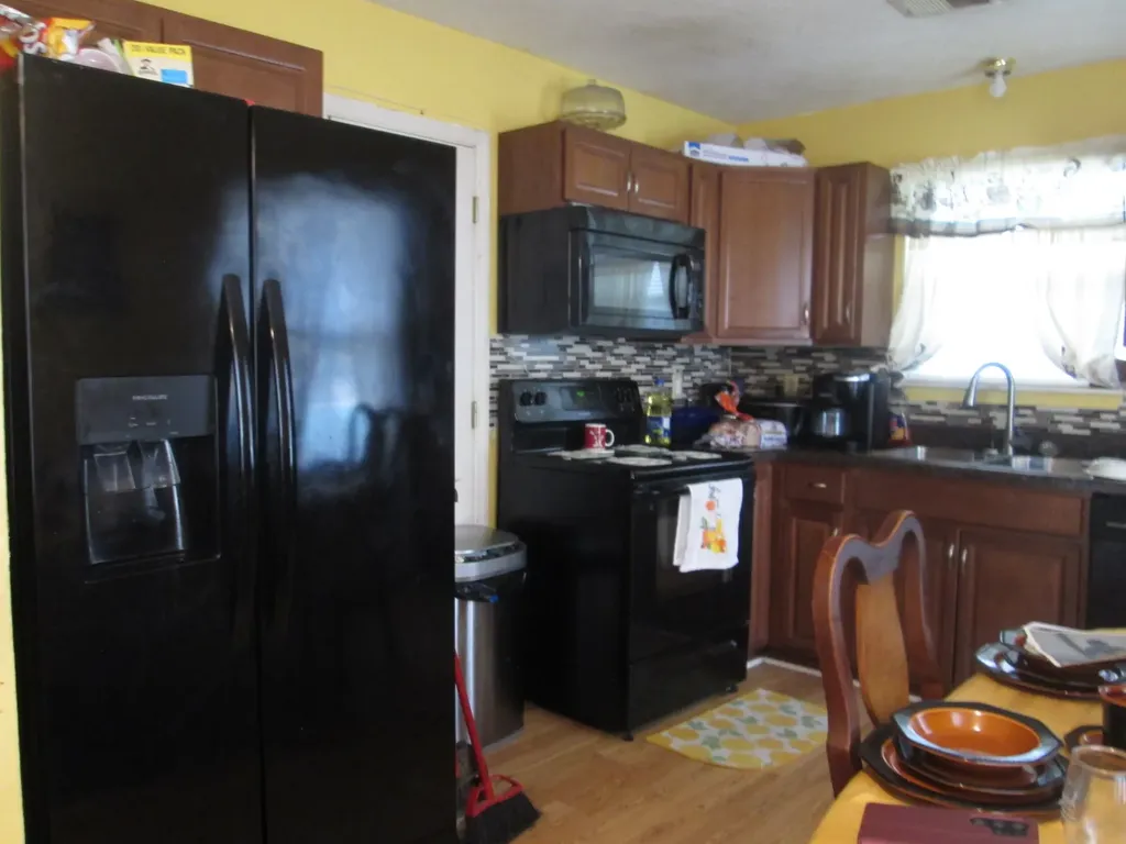 1206 Avondale Circle Nashville TN 37207