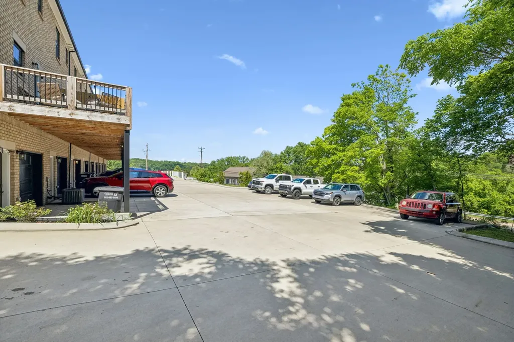 41 High St, W Clarksville TN 37040