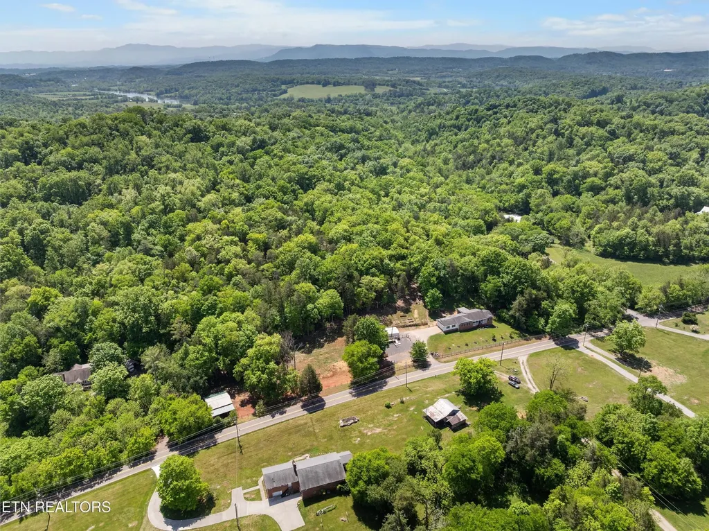 8114 Thorn Grove Pike Knoxville TN 37914