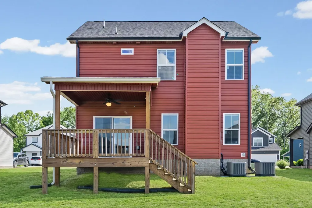 813 Marksman Court Clarksville TN 37042