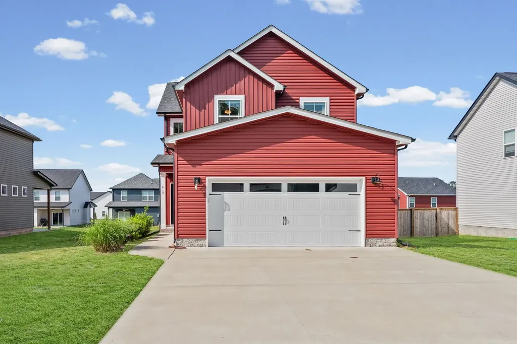 813 Marksman Court Clarksville TN 37042
