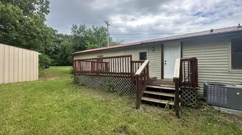 9110 Old Madisonville Road Hopkinsville KY 42240