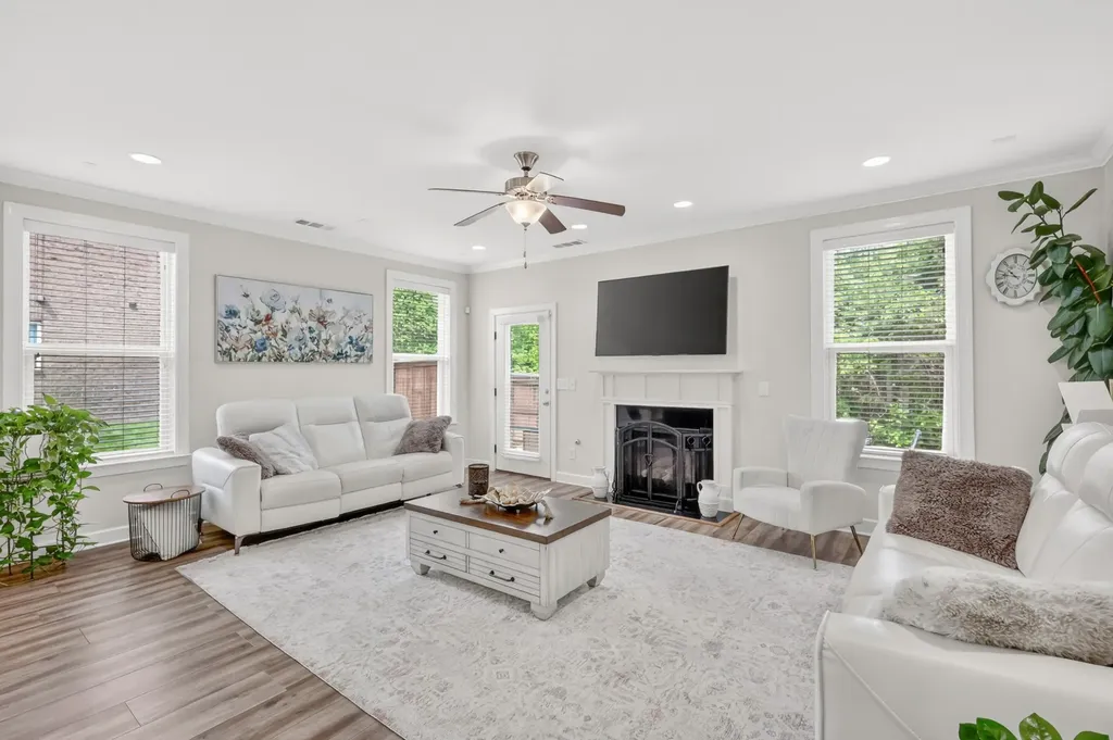9786 Glenmore Lane Brentwood TN 37027