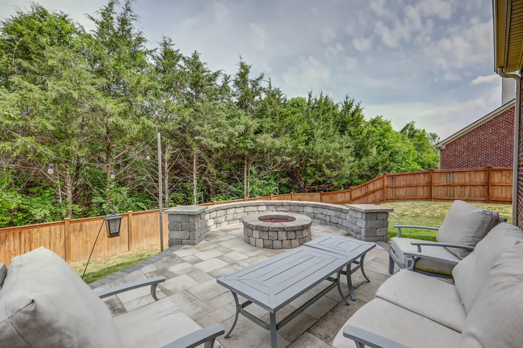 9786 Glenmore Lane Brentwood TN 37027