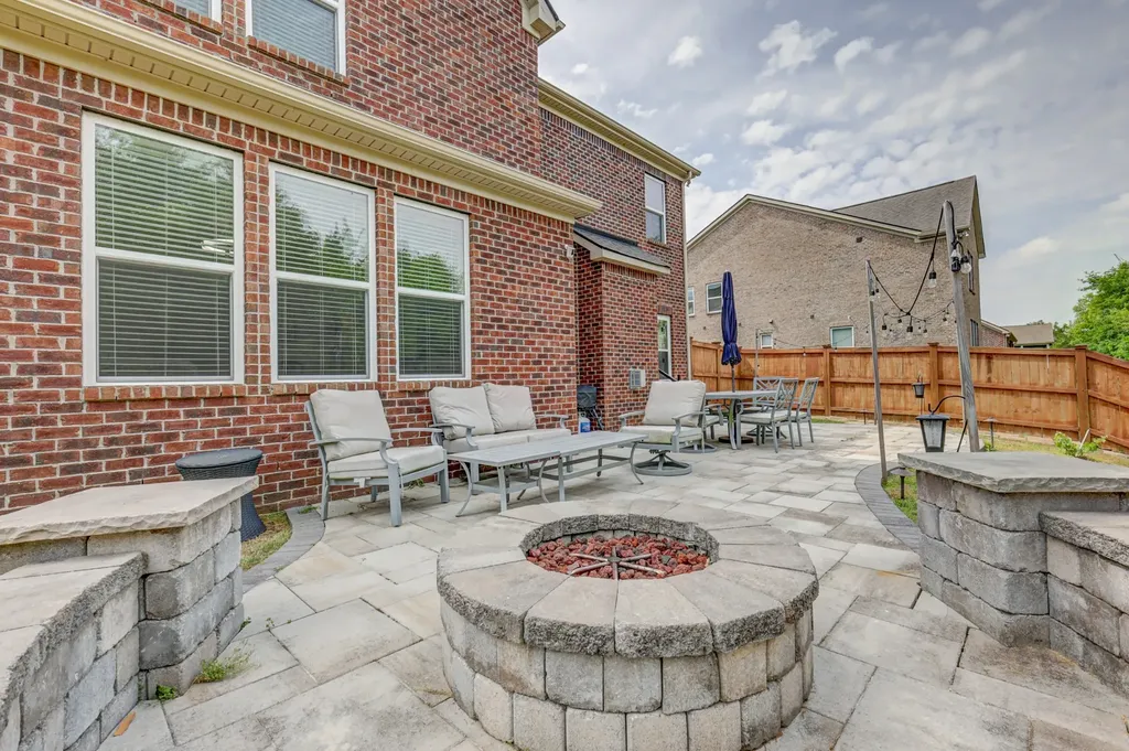 9786 Glenmore Lane Brentwood TN 37027