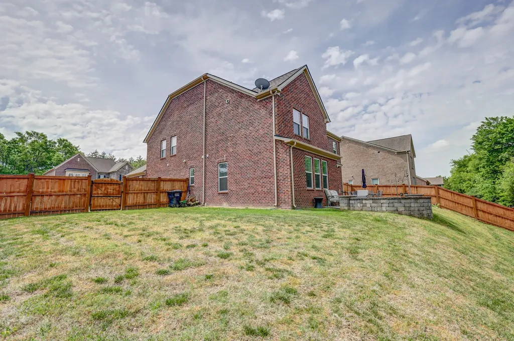 9786 Glenmore Lane Brentwood TN 37027