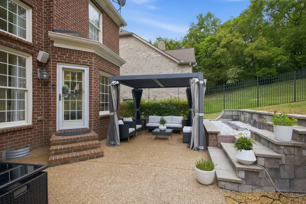 6741 Christiansted Lane Nashville TN 37211