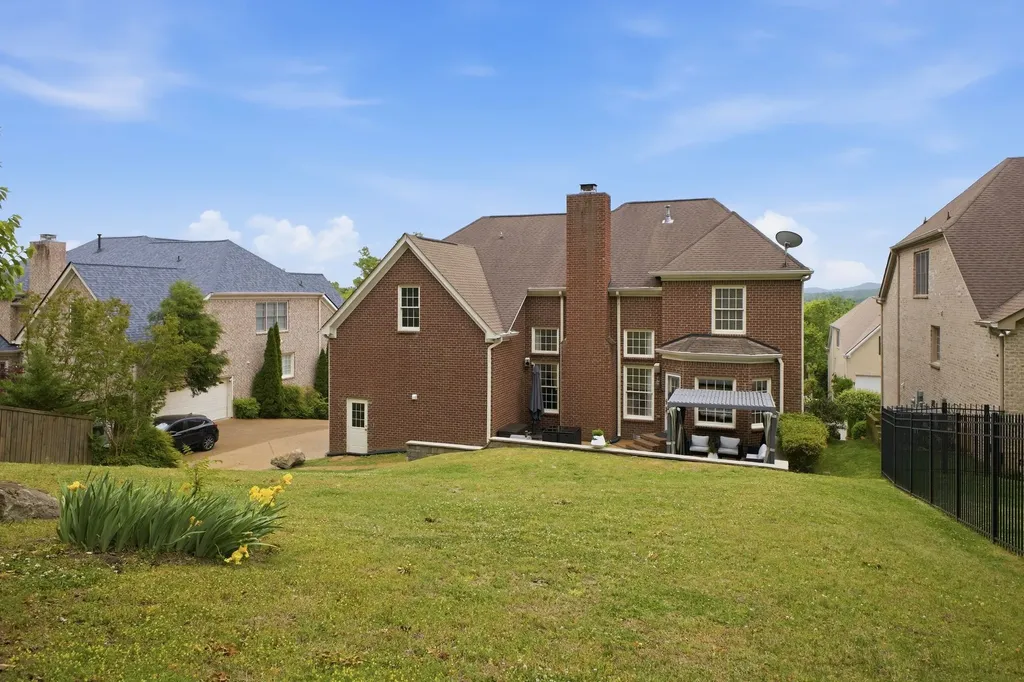 6741 Christiansted Lane Nashville TN 37211