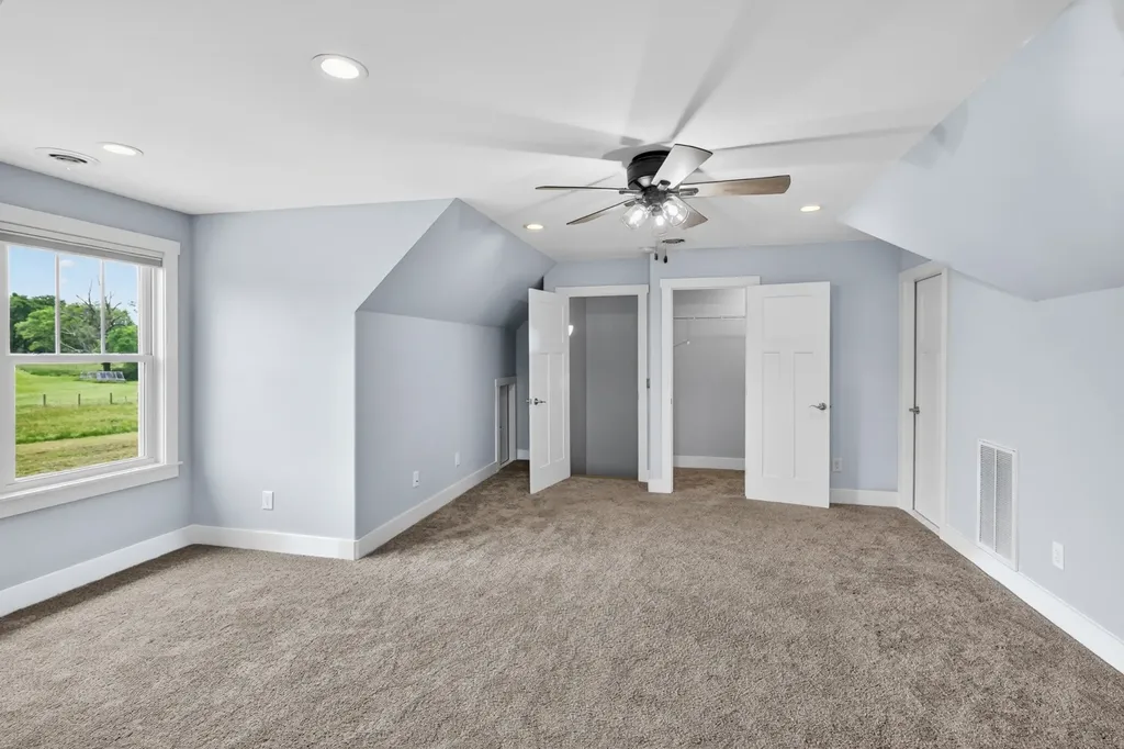 923 Dobbins Pike Gallatin TN 37066