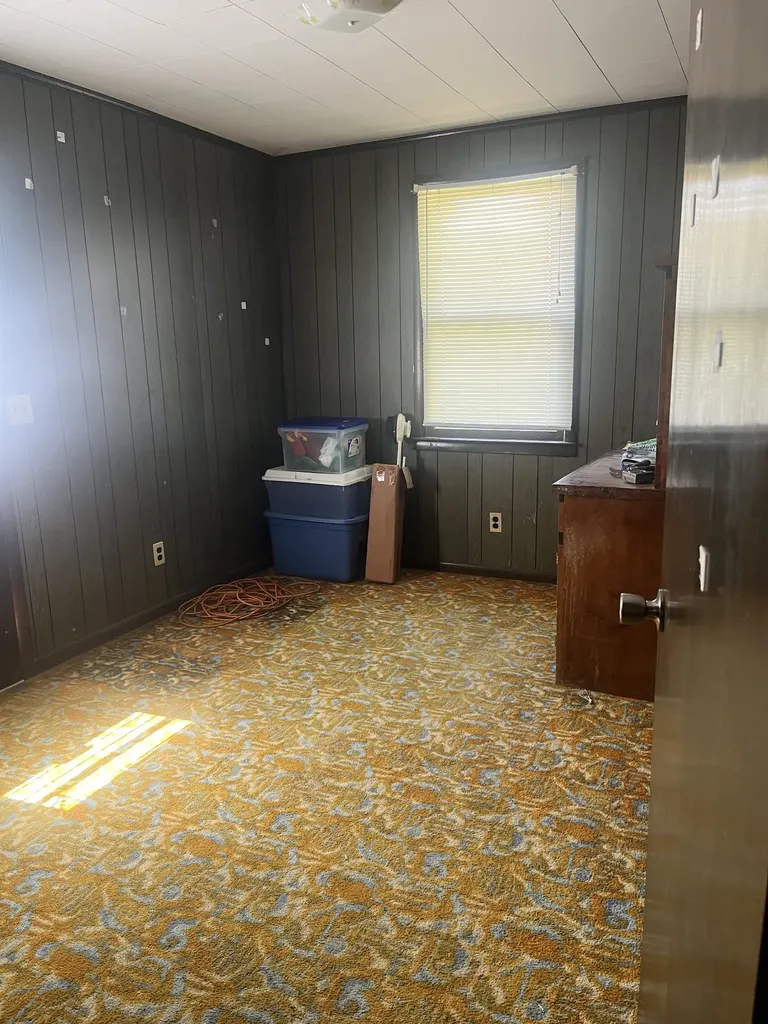 1107 W Church Street Orlinda TN 37141