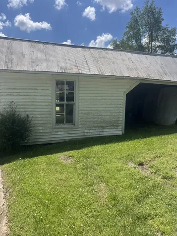 1107 W Church Street Orlinda TN 37141