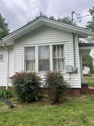 1107 W Church Street Orlinda TN 37141